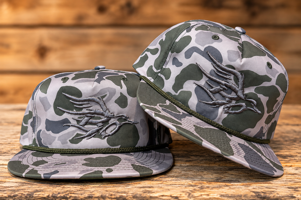 The Buckin Timber Flight Rope Hat – Camo